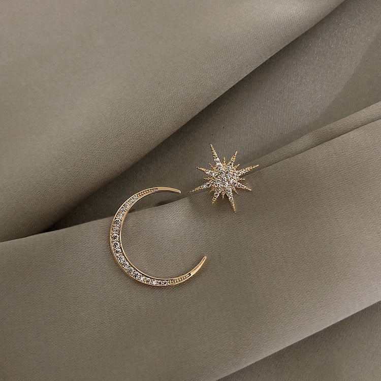 Fashionable and simple S925 silver needle asymmetric full Diamond Star Moon Earrings