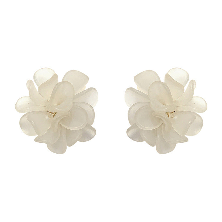 Three-dimensional bouquet flower silver needle earrings