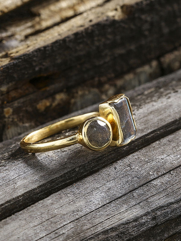 Labradorite Retro Light Luxury Ring