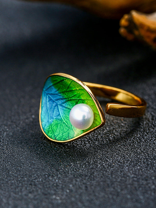Leaf Pattern Green Pearl Ring
