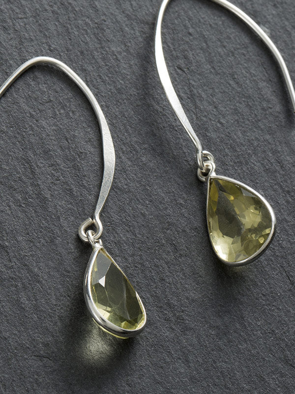 Natural Pure Drop Pattern Silver Earrings
