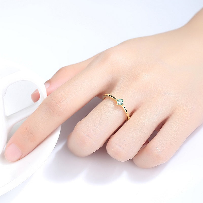 Four Claw Green Gemstone Silver Ring