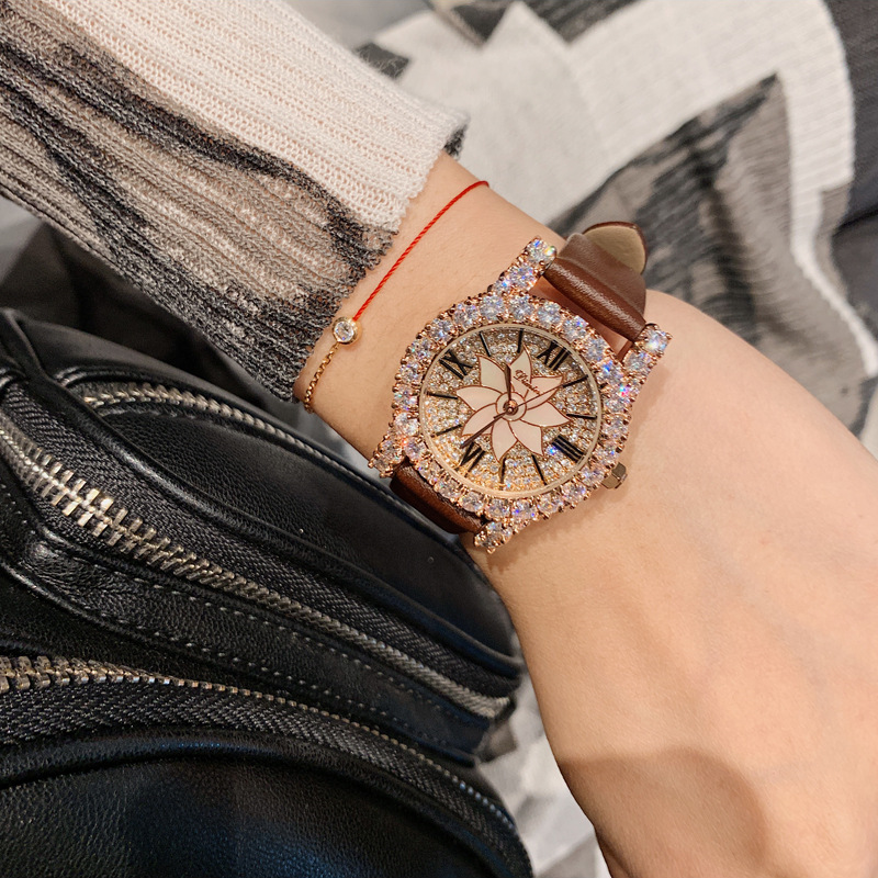 Women's Watch Shining Full Zircon Diamond dial leather strap elegant watch